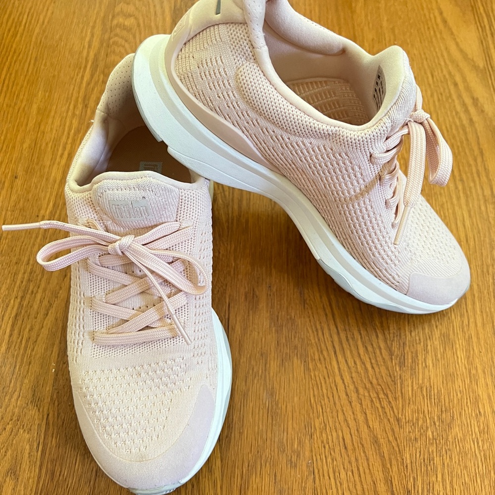 SOLD. Fit Flop Women's Knit Pink Sneakers